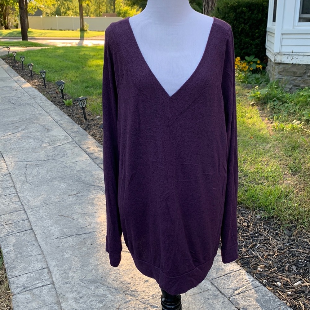 Wantable Off Shoulder Sweater
